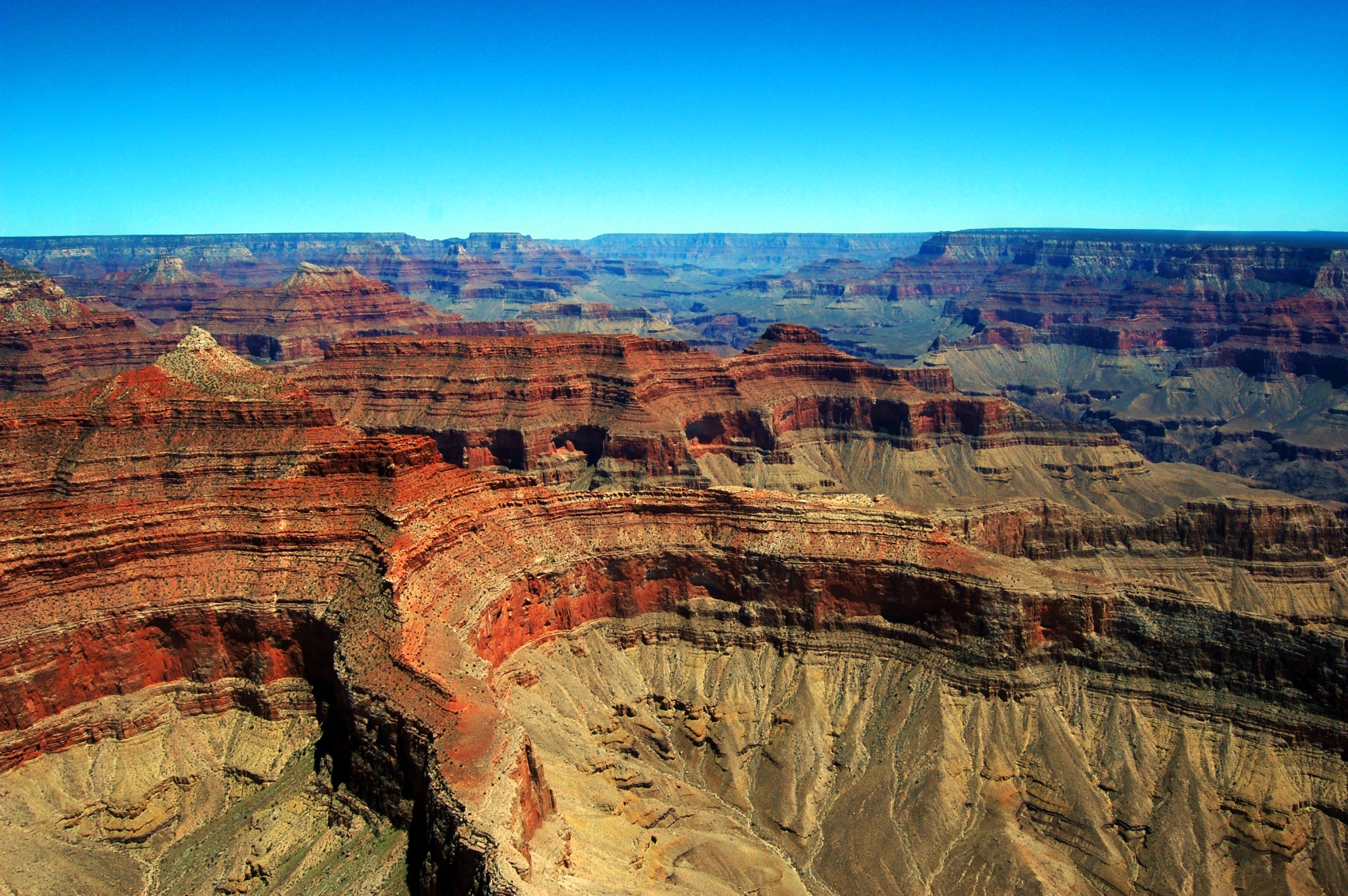 Grand Canyon south rim helicopter tour view.