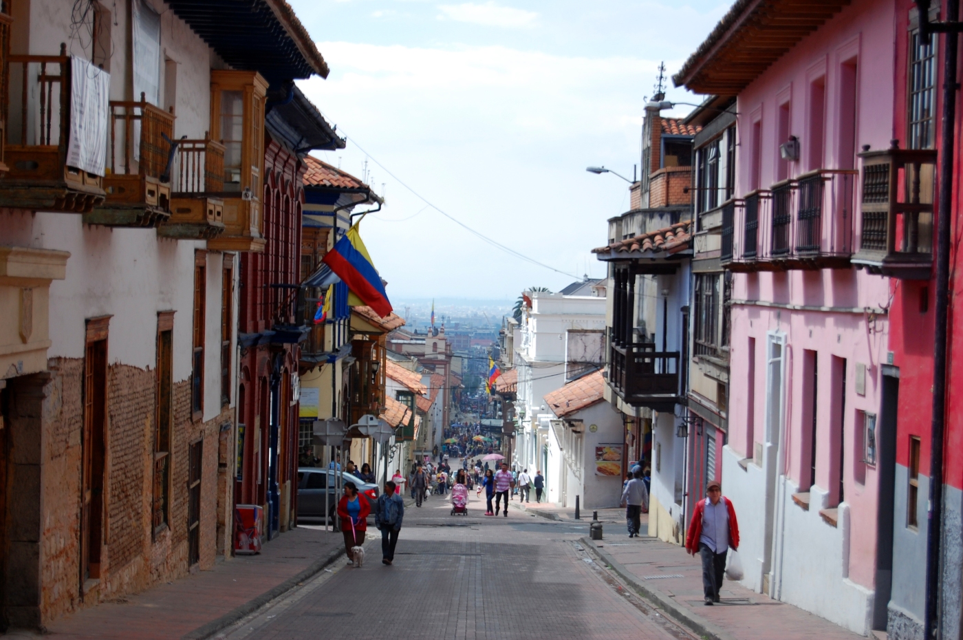 Столица колумбии название. Богота Колумбия. Богота Колумбия на улице. Санта Фе де Богота. Богота старый город.